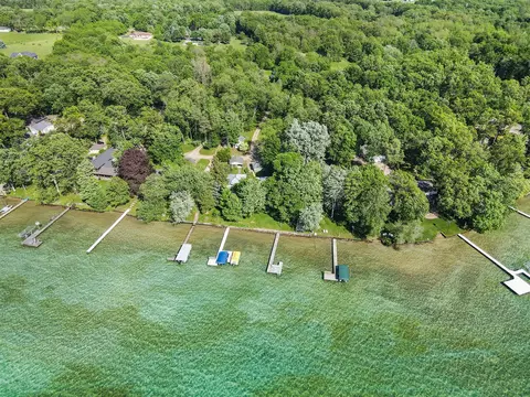 View/Area - 960 E Gull Lk, Augusta, MI 49012 photo 2 of 21
