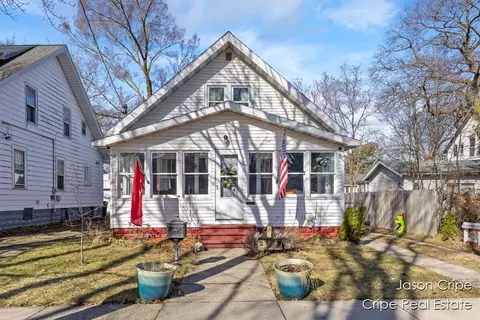 2119 Estes, Muskegon, MI 49441