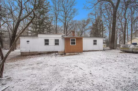 Exterior - 917 54th, Pullman, MI 49450 photo 5 of 6