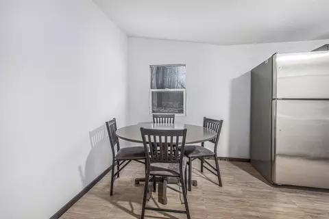 Dining - 917 54th, Pullman, MI 49450 photo 2 of 2