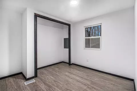 Bedroom - 917 54th, Pullman, MI 49450 photo 2 of 2
