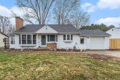 1941 Woodcliff, Grand Rapids, MI 49506