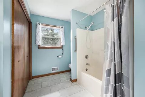 Bath - 8260 Palmer, Belding, MI 48809 photo 4 of 5