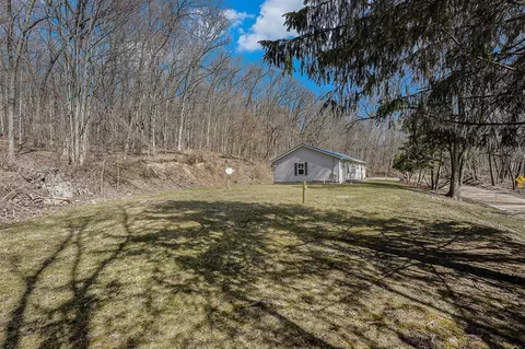 Exterior - 8260 Palmer, Belding, MI 48809 photo 4 of 6