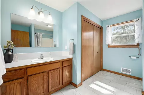 Bath - 8260 Palmer, Belding, MI 48809 photo 3 of 5