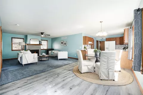 Living - 8260 Palmer, Belding, MI 48809 photo 3 of 4