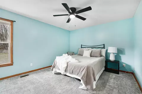 Bedroom - 8260 Palmer, Belding, MI 48809 photo 2 of 3