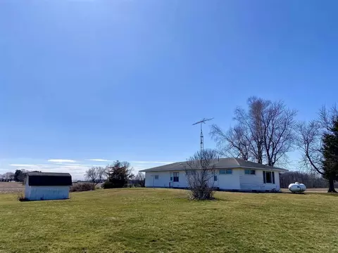 Exterior - 327 Stringtown, Quincy, MI 49082 photo 6 of 8