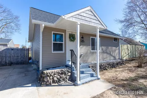 5660 Averill, Grand Rapids, MI 49548