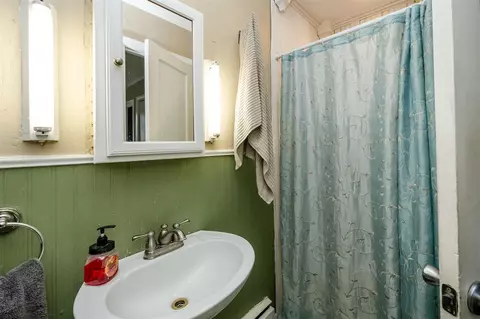 Bath - 211 Southeastern, Galien, MI 49113 photo 1 of 1