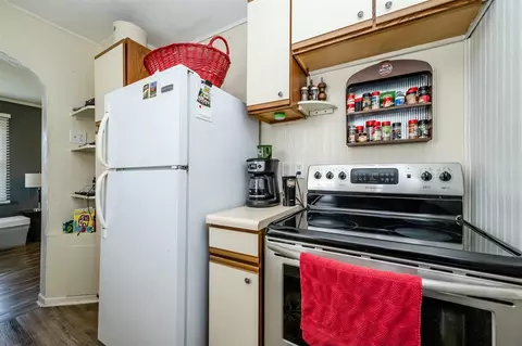 Kitchen - 211 Southeastern, Galien, MI 49113 photo 1 of 2