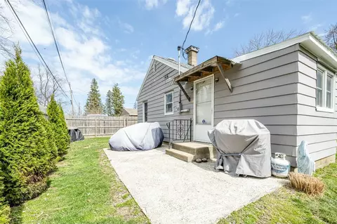 Exterior - 211 Southeastern, Galien, MI 49113 photo 3 of 3