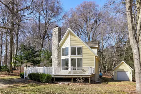 7147 Maple, South Haven, MI 49090
