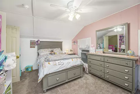Bedroom - 330 E James, Lawrence, MI 49064 photo 4 of 4
