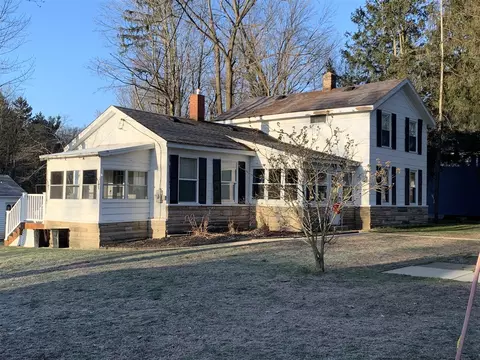Exterior - 330 E James, Lawrence, MI 49064 photo 2 of 8