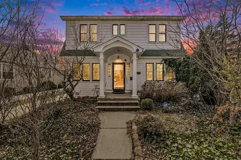738 Marietta, Grand Rapids, MI 49505