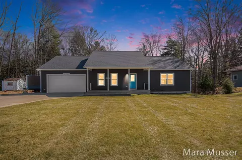 4061 Ronalds, Dorr, MI 49323