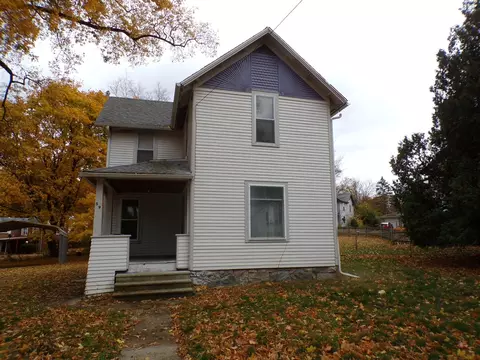 59 Reading, Hillsdale, MI 49242