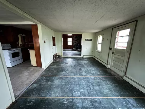 Living - 11255 E S, Scotts, MI 49088 photo 1 of 4