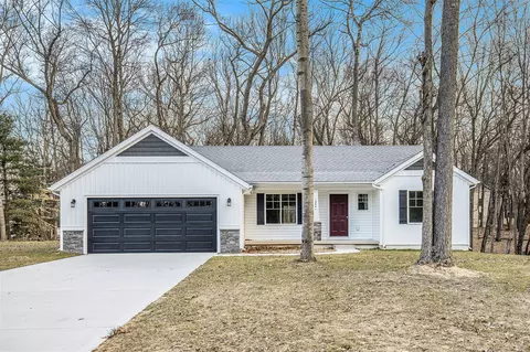 13541 16 Mile, Gowen, MI 49326
