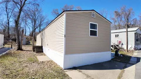4747 West Riv, Comstock Park, MI 49321
