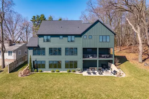 167 N Crooked Lk, Kalamazoo, MI 49009