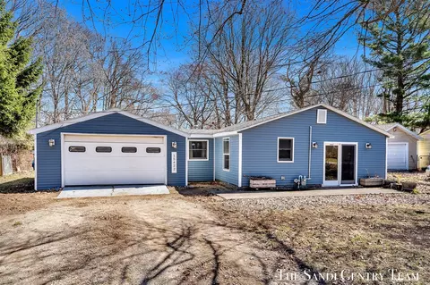 15422 164th, Grand Haven, MI 49417