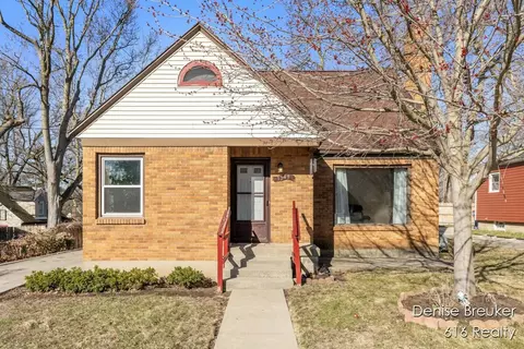 1549 Rossman, Grand Rapids, MI 49507
