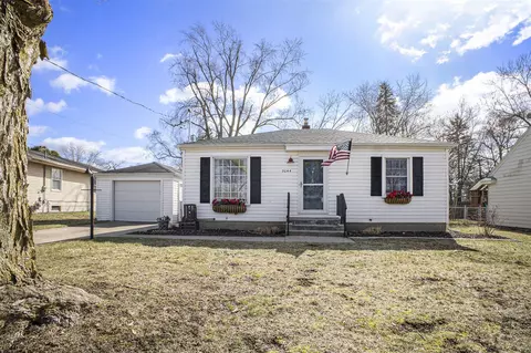 3044 Kensboro, Grand Rapids, MI 49505