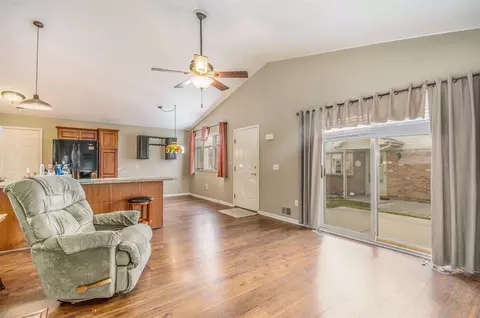 926 May Dr, Monroe, MI 48161 photo 5