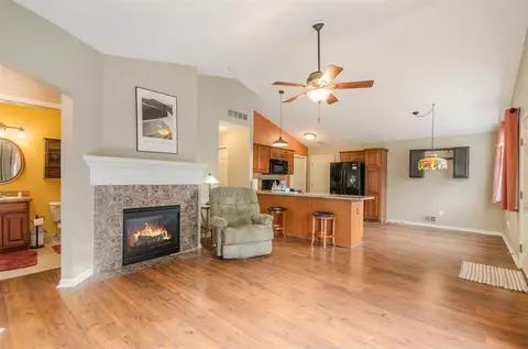 926 May Dr, Monroe, MI 48161 photo 7