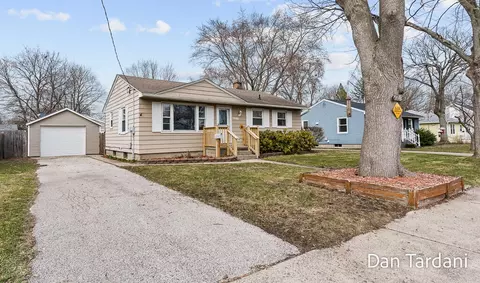 2080 Philo, Muskegon, MI 49441