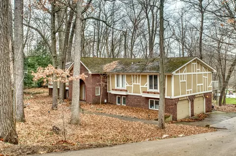 7356 Treeline, Grand Rapids, MI 49546