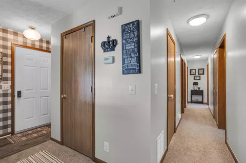 Entry Way - 7777 Wellman, Parma, MI 49269 photo 2 of 3