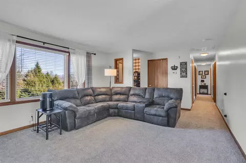Entry Way - 7777 Wellman, Parma, MI 49269 photo 1 of 3