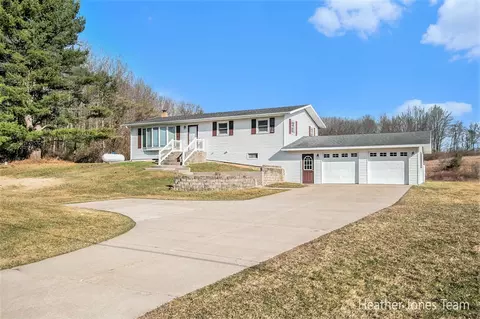 13849 19 Mile, Gowen, MI 49326