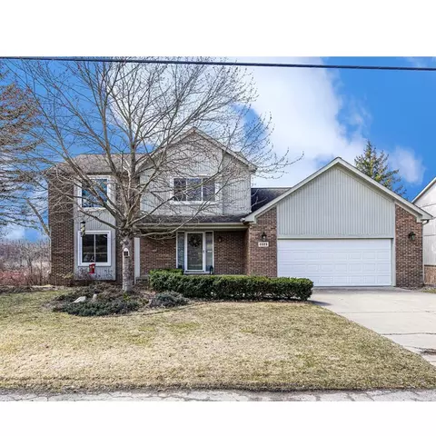2223 Charms Ravine, Wixom, MI 48393