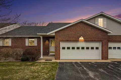 23 Trillium, Holland, MI 49423