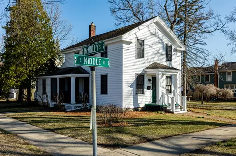 303 E Middle, Chelsea, MI 48118