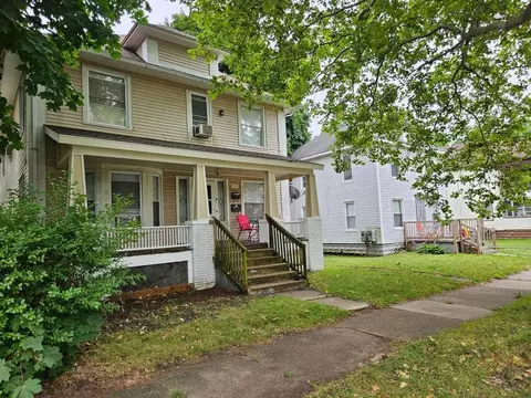 1516 Quarry, Grand Rapids, MI 49504