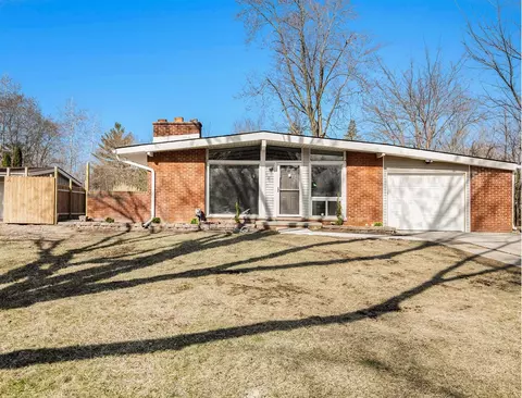 29937 Rock Crk, Southfield, MI 48076