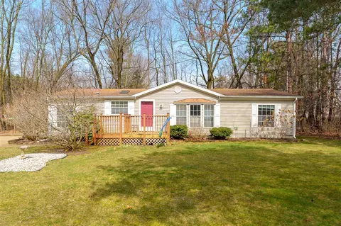 131 Pinetree, Lawton, MI 49065