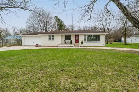 3604 W Shawnee, Bridgman, MI 49106