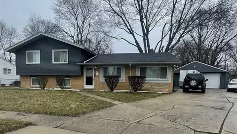 878 Debby, Ypsilanti, MI 48198