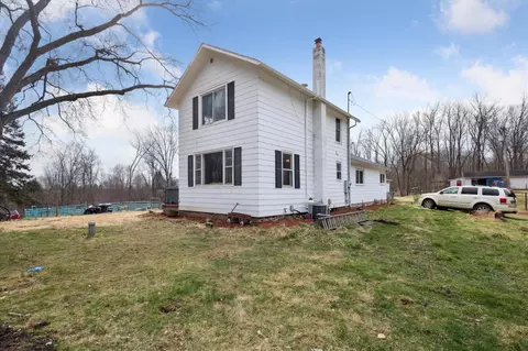 Exterior - 11638 N West Dr, Bellevue, MI 49021 photo 2 of 13