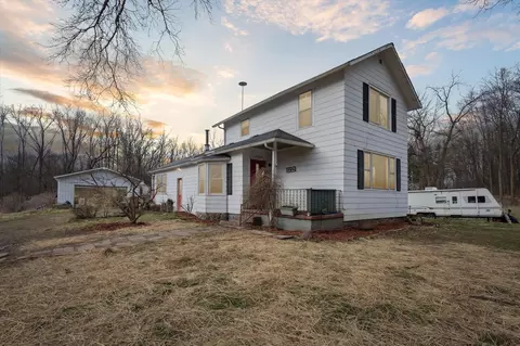 11638 N West Dr, Bellevue, MI 49021