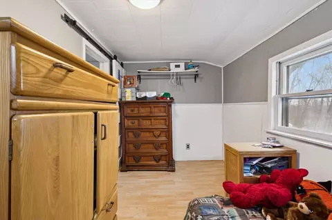 Bedroom - 11638 N West Dr, Bellevue, MI 49021 photo 2 of 5
