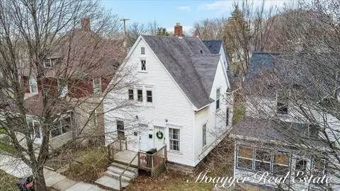 1403 Turner, Grand Rapids, MI 49504