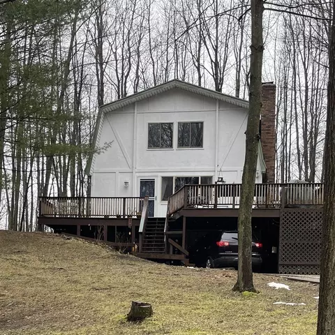 12181 Trail Crk, Stanwood, MI 49346