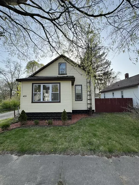 433 Langley, Muskegon, MI 49442